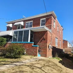 4825 8th Street Northeast