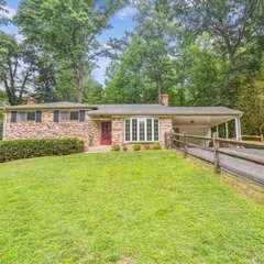 100 Carlisle Drive