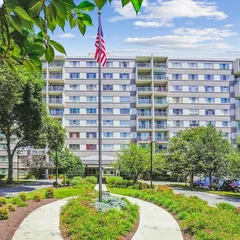 4977 Battery Lane, Unit 1319