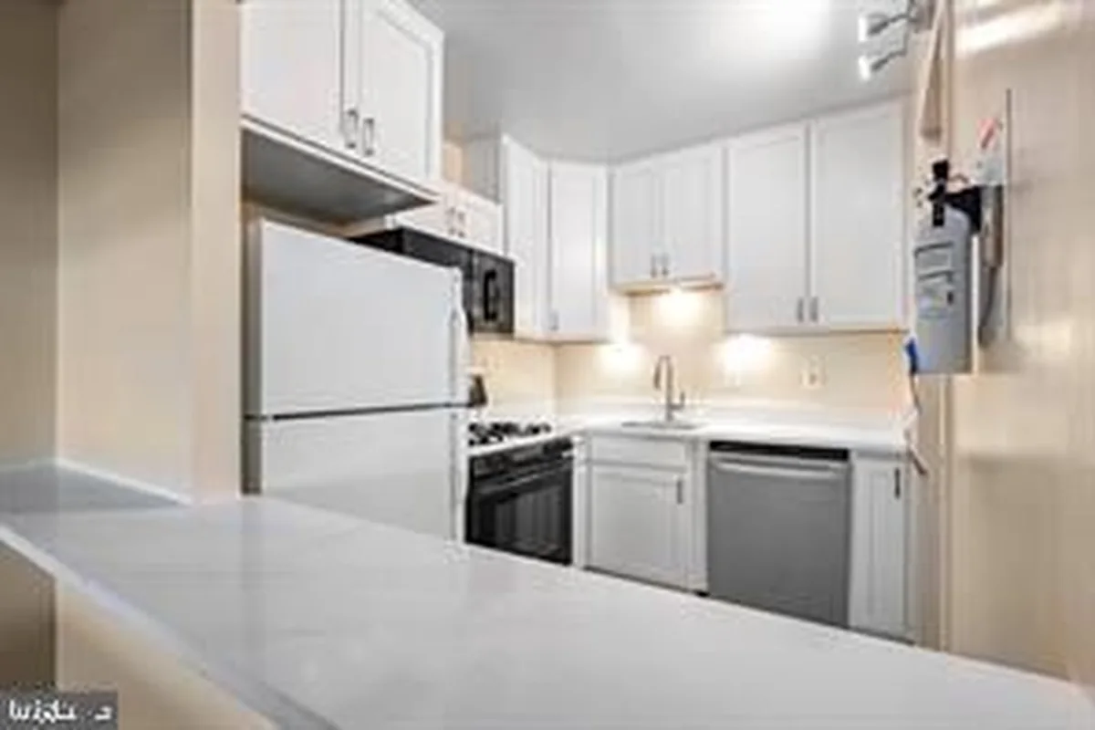 4515 Willard Avenue, Unit 1217S